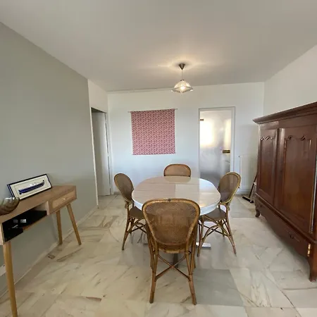 Appartement T3 Centre Avec Vue Mer, Wifi, Parking Securise *
